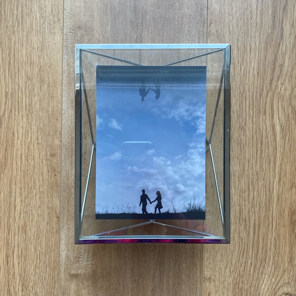 Umbra | 5x7 prisma polished silver picture frame